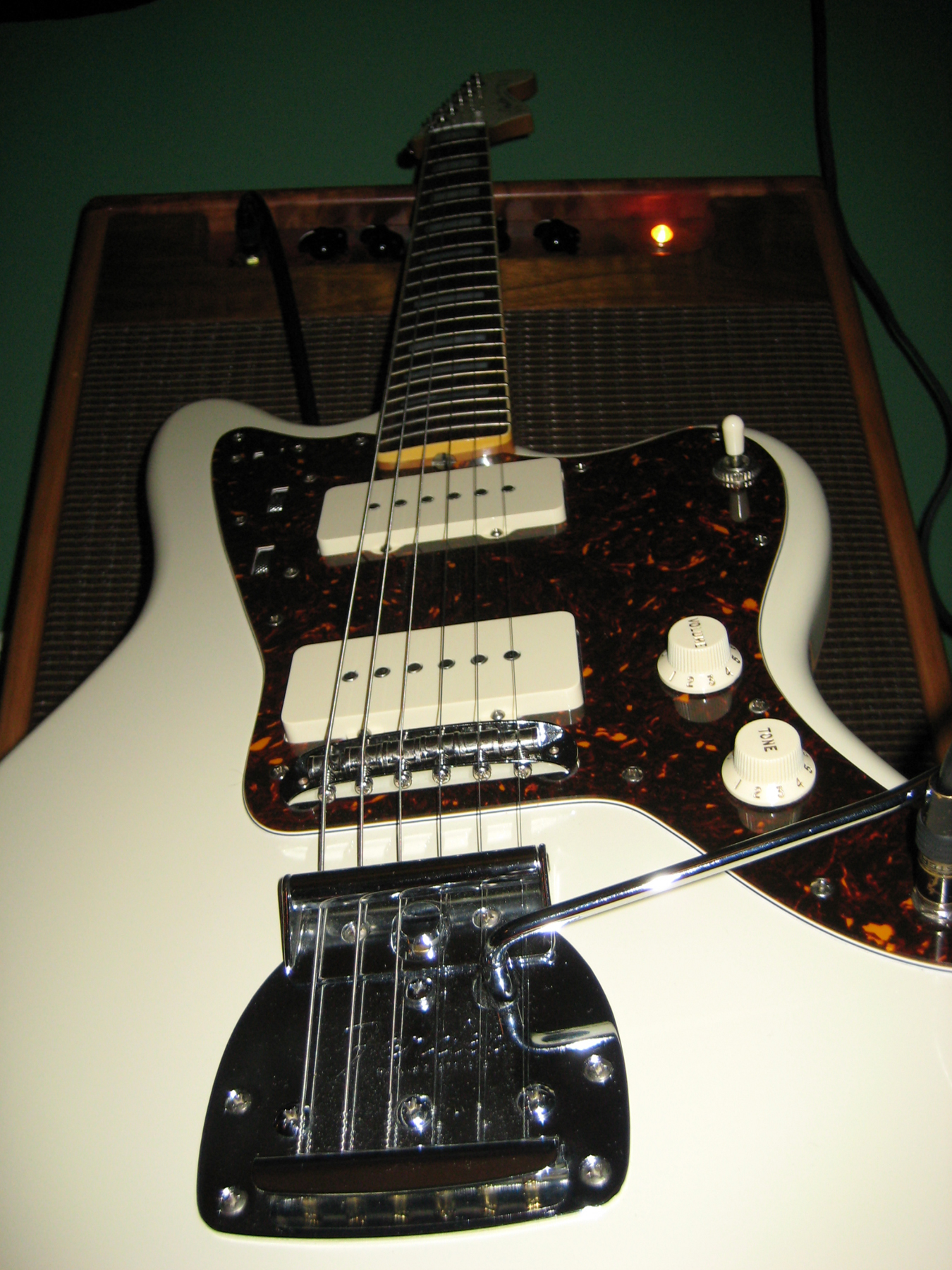 Fender-Jazzmaster-(arty).jpg
